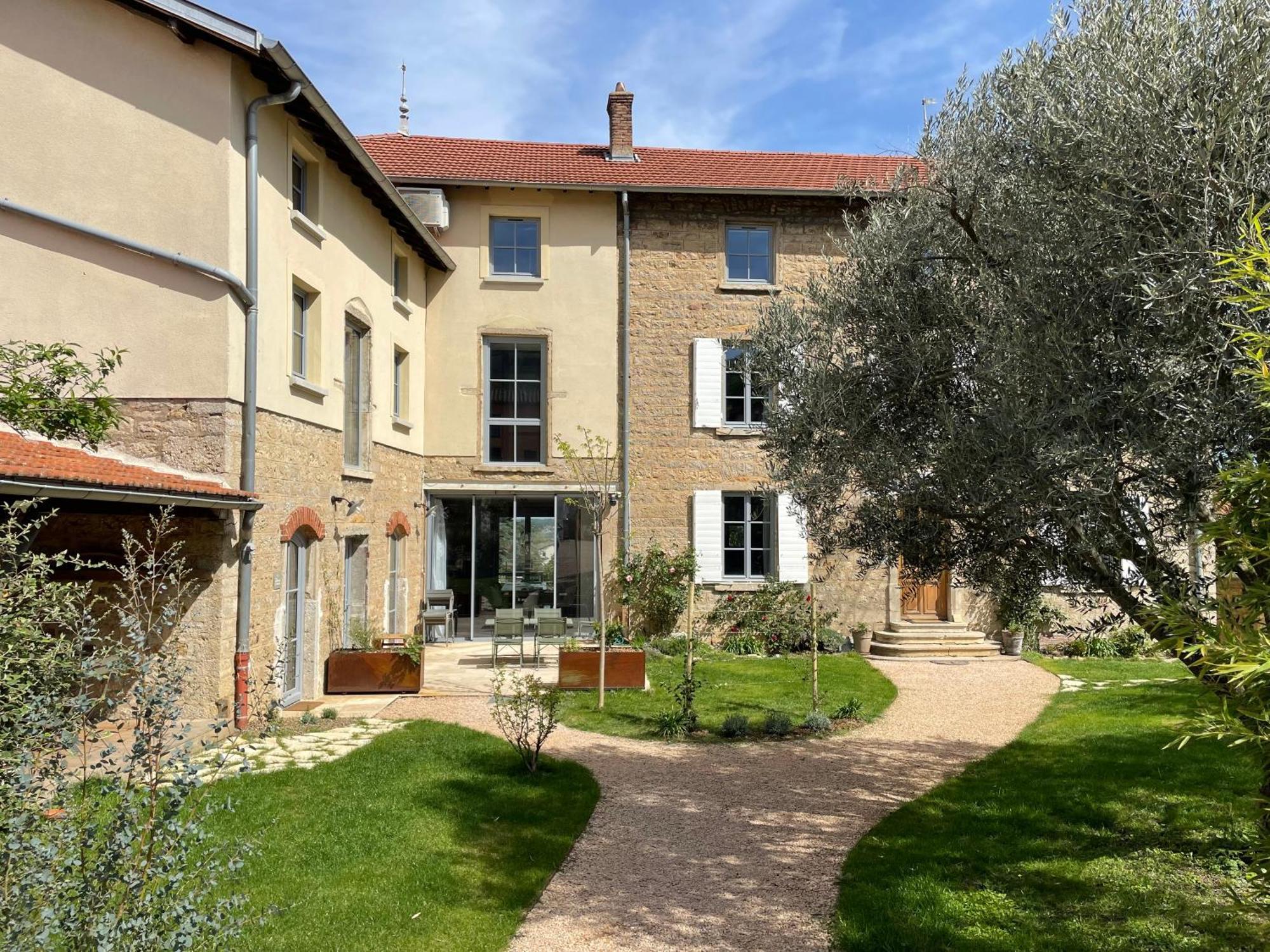 La Maison Des Monts D'Or Saint-Germain-au-Mont-dʼOr Exterior foto